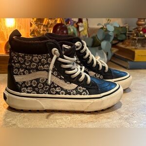Vans Black and White Floral Kids Shoes size US 13